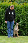 man with Antikdogge