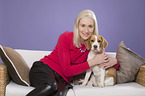 Nina Bauer with Beagle