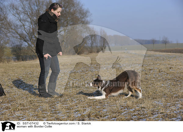 woman with Border Collie / SST-07432