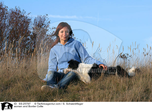 woman and Border Collie / SS-25797