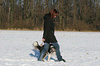 Border Collie makes Slalom through legs