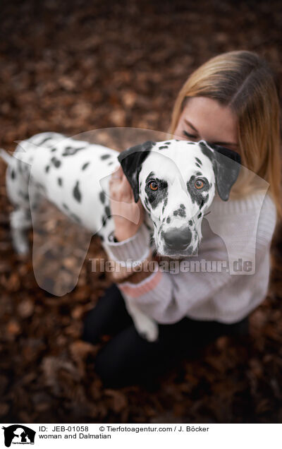 Frau und Dalmatiner / woman and Dalmatian / JEB-01058