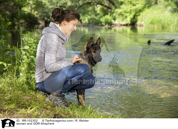 woman and GDR Shepherd / RR-102352
