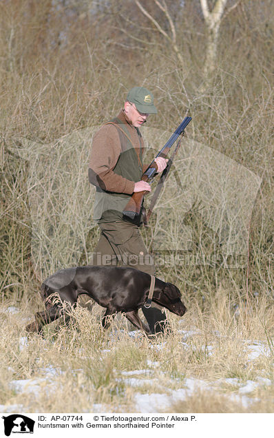 Jger mit Deutsch Kurzhaar / huntsman with German shorthaired Pointer / AP-07744