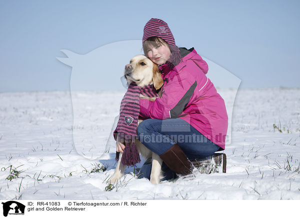 Mdchen und Golden Retriever / girl and Golden Retriever / RR-41083