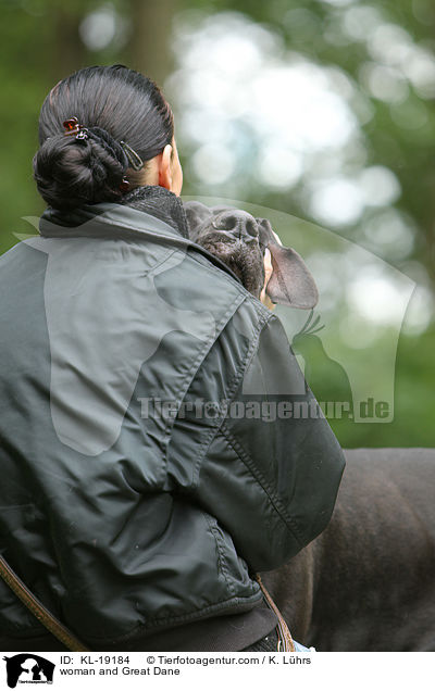 Frau und Deutsche Dogge / woman and Great Dane / KL-19184
