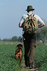huntsman with Magyar Vizsla