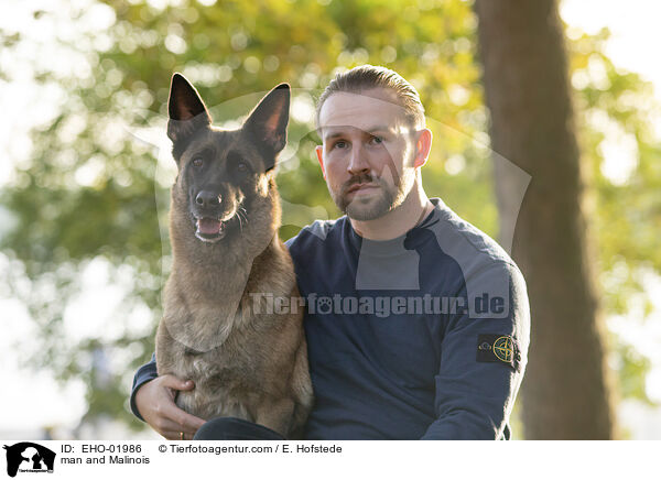 Mann und Malinois / man and Malinois / EHO-01986