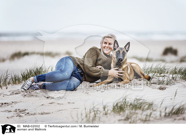 Frau und Malinois / woman and Malinois / MAB-02002