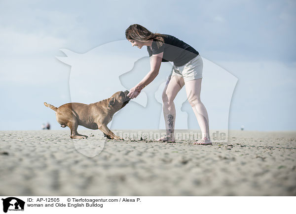 woman and Olde English Bulldog / AP-12505
