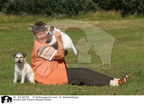 woman with Parson Russell Terrier / SS-28755