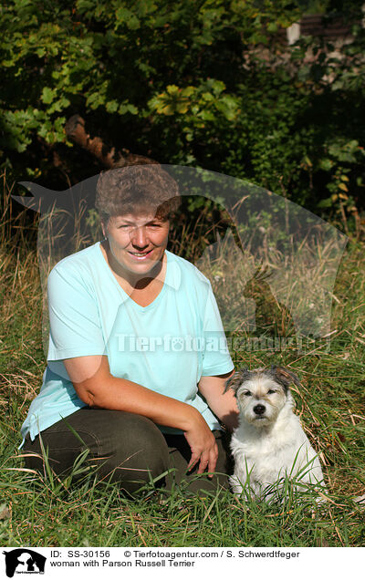woman with Parson Russell Terrier / SS-30156