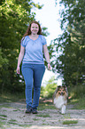 woman with Sheltie