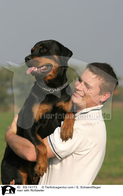 Mann mit Rottweiler / man with Rottweiler / SS-14173