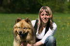 woman with Eurasier