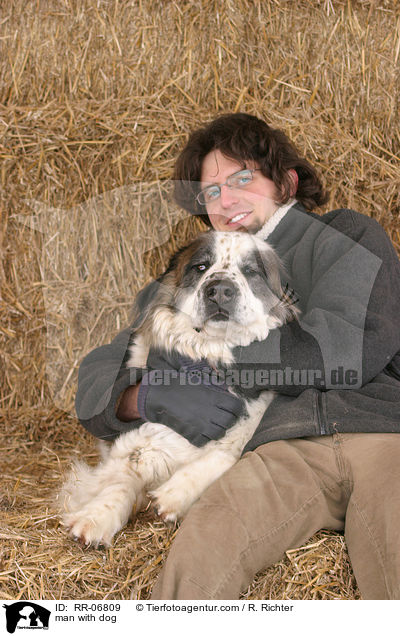 Mann mit Hund / man with dog / RR-06809