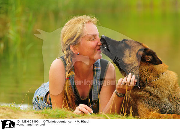 Frau und Mischling / woman and mongrel / MEH-01190