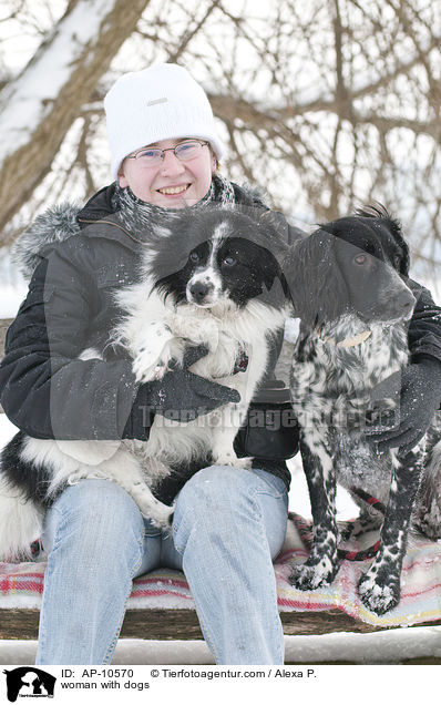 Frau mit Hunden / woman with dogs / AP-10570