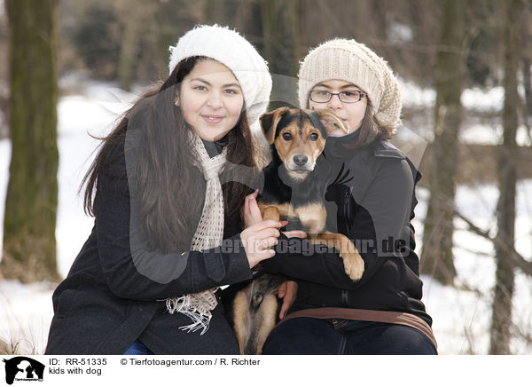 Kinder mit Hund / kids with dog / RR-51335