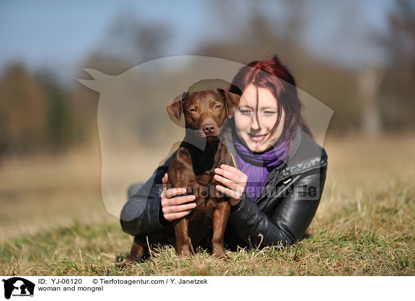 Frau und Mischling / woman and mongrel / YJ-06120
