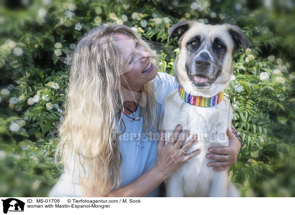 Frau mit Mastin-Espanol-Mischling / woman with Mastin-Espanol-Mongrel / MS-01706
