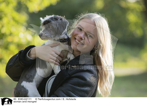 Frau und Mischling / woman and mongrel / EHO-02111
