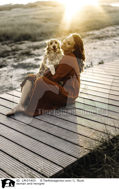 Frau und Mischling / woman and mongrel / LR-01403