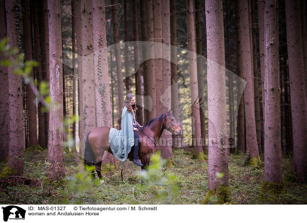 woman and Andalusian Horse / MAS-01327