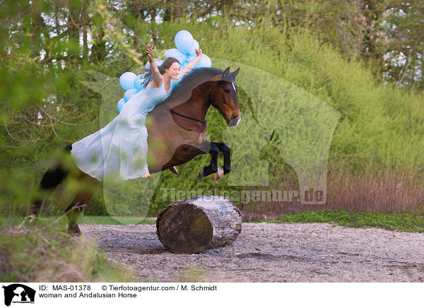 Frau und Andalusier / woman and Andalusian Horse / MAS-01378
