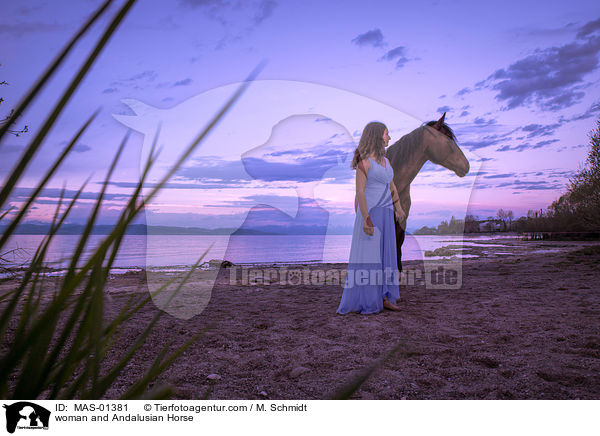 woman and Andalusian Horse / MAS-01381