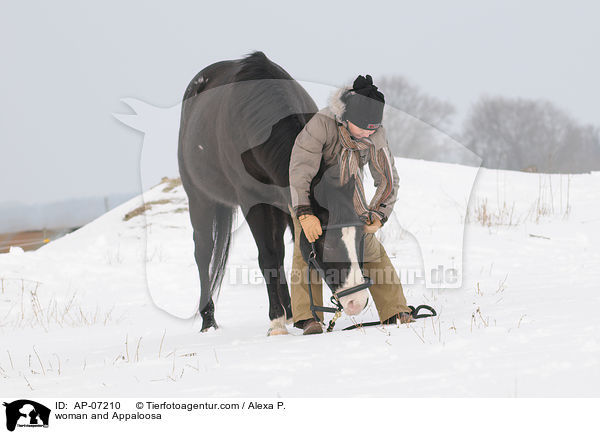Frau und Appaloosa / woman and Appaloosa / AP-07210