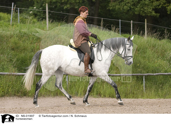 horsewoman / NS-01997