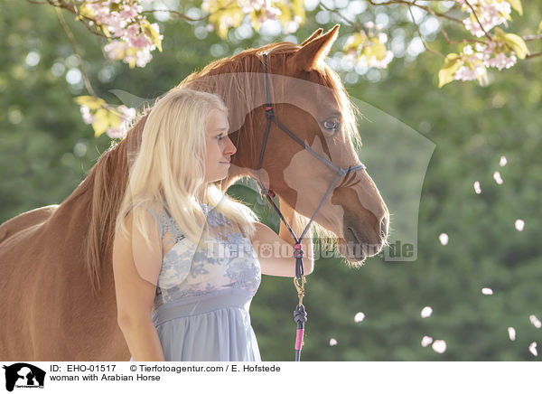 woman with Arabian Horse / EHO-01517
