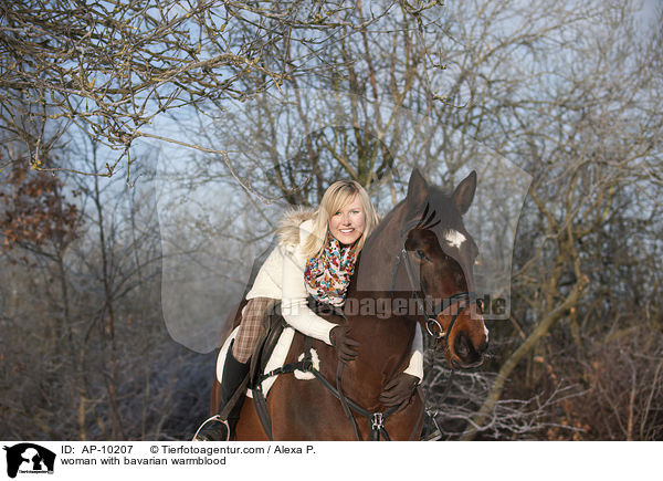 woman with bavarian warmblood / AP-10207