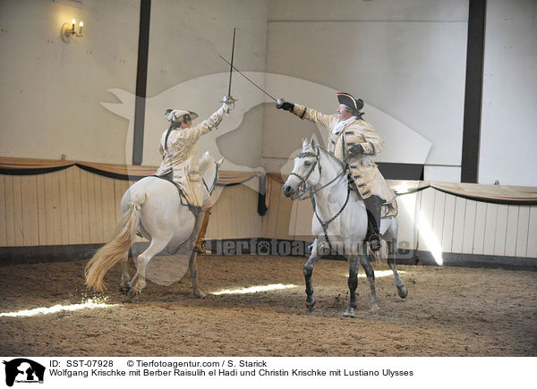 Wolfgang Krischke mit Berber Raisulih el Hadi und Christin Krischke mit Lustiano Ulysses / Wolfgang Krischke mit Berber Raisulih el Hadi und Christin Krischke mit Lustiano Ulysses / SST-07928