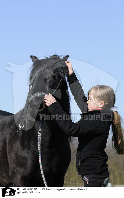 Mdchen mit Fellpony / girl with fellpony / AP-06181