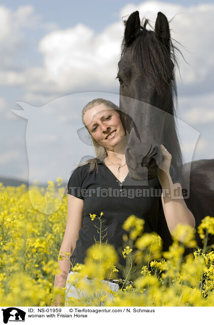 Frau mit Friese / woman with Frisian Horse / NS-01959