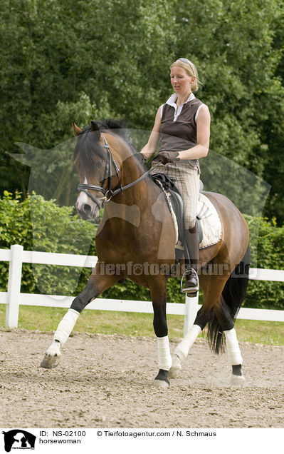 Reiterin / horsewoman / NS-02100