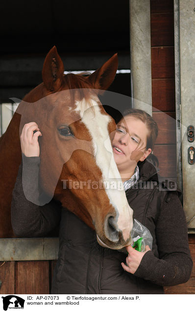 Frau und Deutsches Sportpferd / woman and warmblood / AP-07073