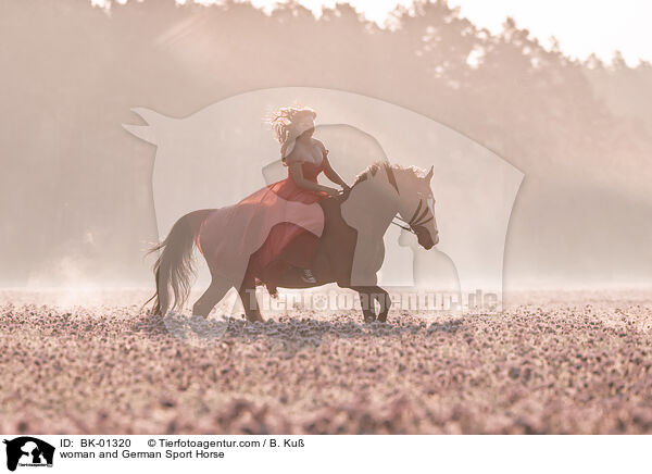 Frau und Deutsches Sportpferd / woman and German Sport Horse / BK-01320