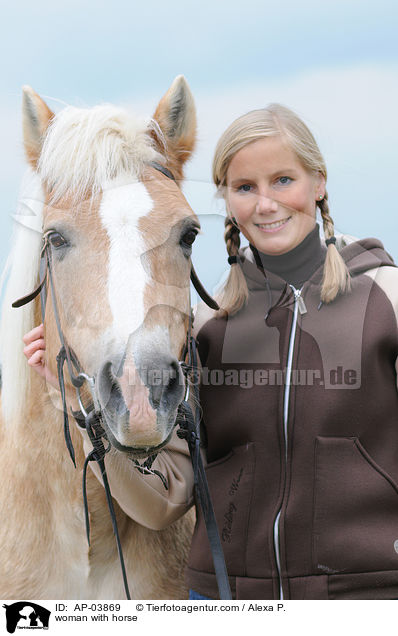 Frau mit Haflinger / woman with horse / AP-03869