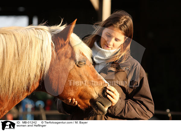 Frau und Haflinger / woman and Haflinger / MB-01242