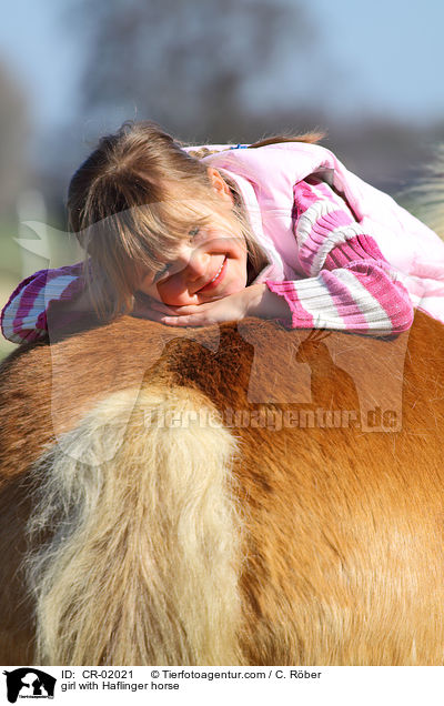 Mdchen mit Haflinger / girl with Haflinger horse / CR-02021