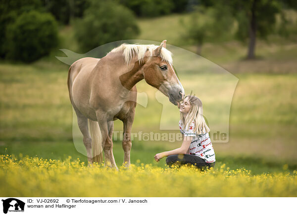 Frau und Haflinger / woman and Haflinger / VJ-02692