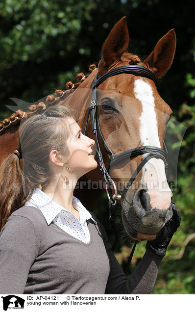 junge Frau mit Hannoveraner / young woman with Hanoverian / AP-04121