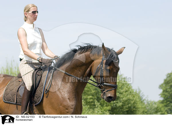 Reiterin / horsewoman / NS-02153