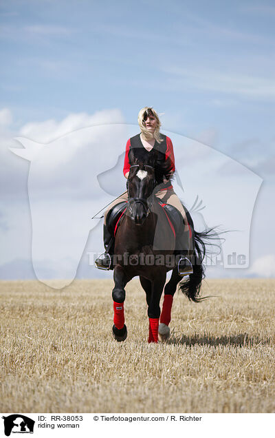 Freizeitreiten / riding woman / RR-38053