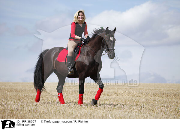 Freizeitreiten / riding woman / RR-38057