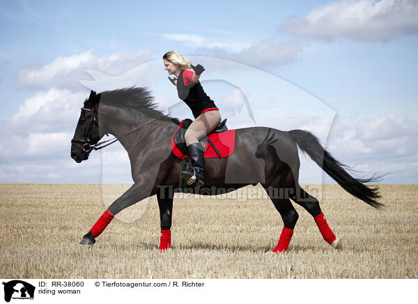 Freizeitreiten / riding woman / RR-38060