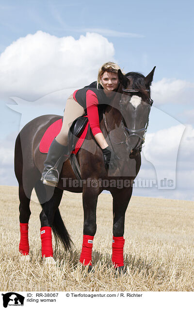 Freizeitreiten / riding woman / RR-38067